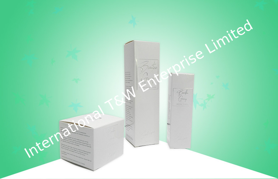 購入 熱い銀製の印刷の浮彫りになるプロセスのカスタマイズされたペーパー包装箱350GSM online manufacture